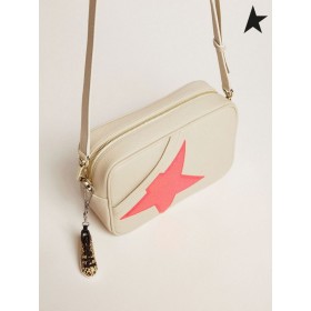 Golden Goose Off-white Star Bag in hammered leather, fuchsia Golden Goose star with iridescent glitter white red fuchsia