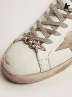 Ganso de ouro Estrelas Jewelmates coleção lace acessório com três estrelas na antiga cor de ouro com decorativos, cristais cor de ouro