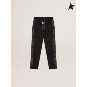 Órga Gé Cluiche EDT bailiúchán Capsule joggers i dubh le logoed stiallacha ar an taobh dubh