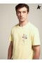 Golden Goose giallo Pastello Viaggio collezione di T-shirt con bouquet floreale sul taschino giallo