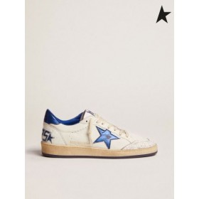 Golden Goose Palla Star sneakers in bianco pelle nappa con luce blu pelle laminata stelle e scheda di tacco bianco azzurro