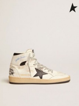 Buty do biegania Golden Goose Sky-Star z oryginalnym napisem na kostce i czarnymi skórzanymi wstawkami koloru białego