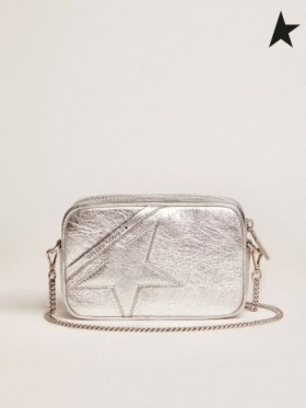 Torba Golden Goose Mini Star z srebrnym laminowanej skóry ze srebrną gwiazdką ton w ton