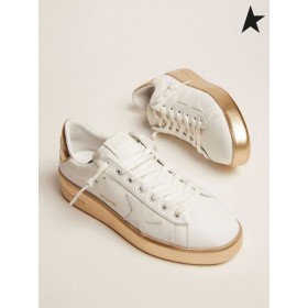 Buty do biegania Golden Goose Purestar z białej skóry z lisia przednie i złocistym stroikiem na obcasie z laminowanej skóry koloru białego złota