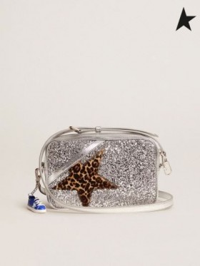 Golden Goose Stjärniga Väska i laminerat läder med silver glitter och stjärnor i leopard-print ponny huden. silver leopard