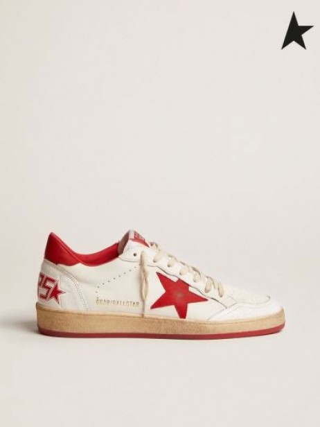 Kırmızı yıldız ve topuk tırnağı beyaz olan deriden altın Kaz Beyaz Top Yıldız spor ayakkabı