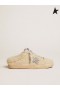 Golden Goose Super-Star Sabots chaussures de sport blanc naturel shearling avec des paillettes d'argent étoile Beige argent blanc gris