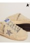 Golden Goose Super-Star Sabots chaussures de sport blanc naturel shearling avec des paillettes d'argent étoile Beige argent blanc gris