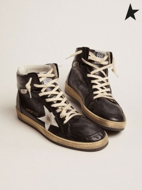 Golden Goose Ciel-Star baskets noir en cuir nappa blanc nappa-cuir star noir rouge blanc crème