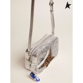 Golden Goose Αστέρων Τσάντα σε στρώματα δέρματος με ασημί glitter και αστέρι σε λεοπάρ pony skin. silver leopard